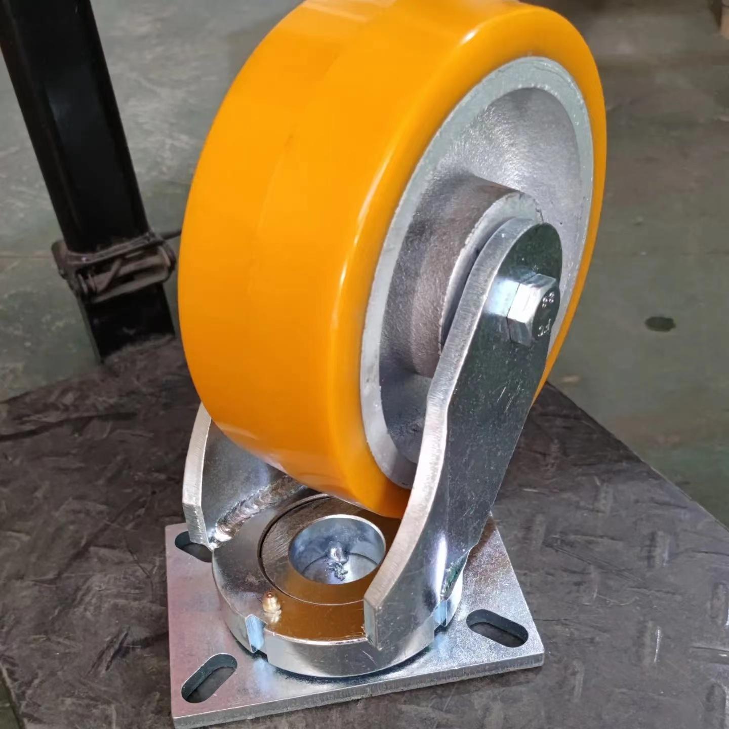 stabalizing heavy duty industrial casters